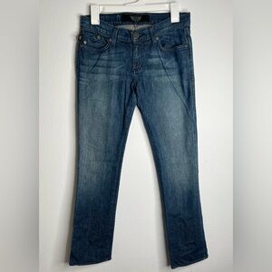 Rock & Republic Women's Size 27 Blue Jeans embroidered pockets